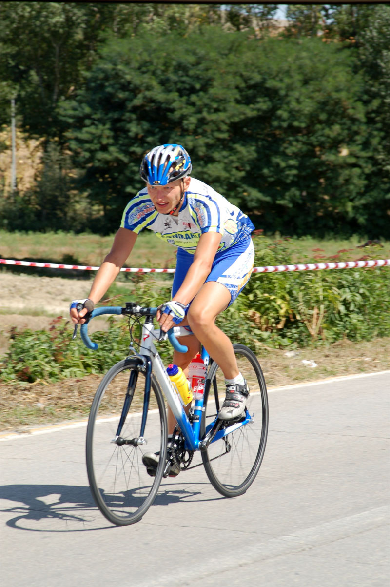 gal/2006/07 - Fondo della Valdarbia II serie/3 - Su e giu per le crete e  l arrivo/DSC_0072-01.jpg